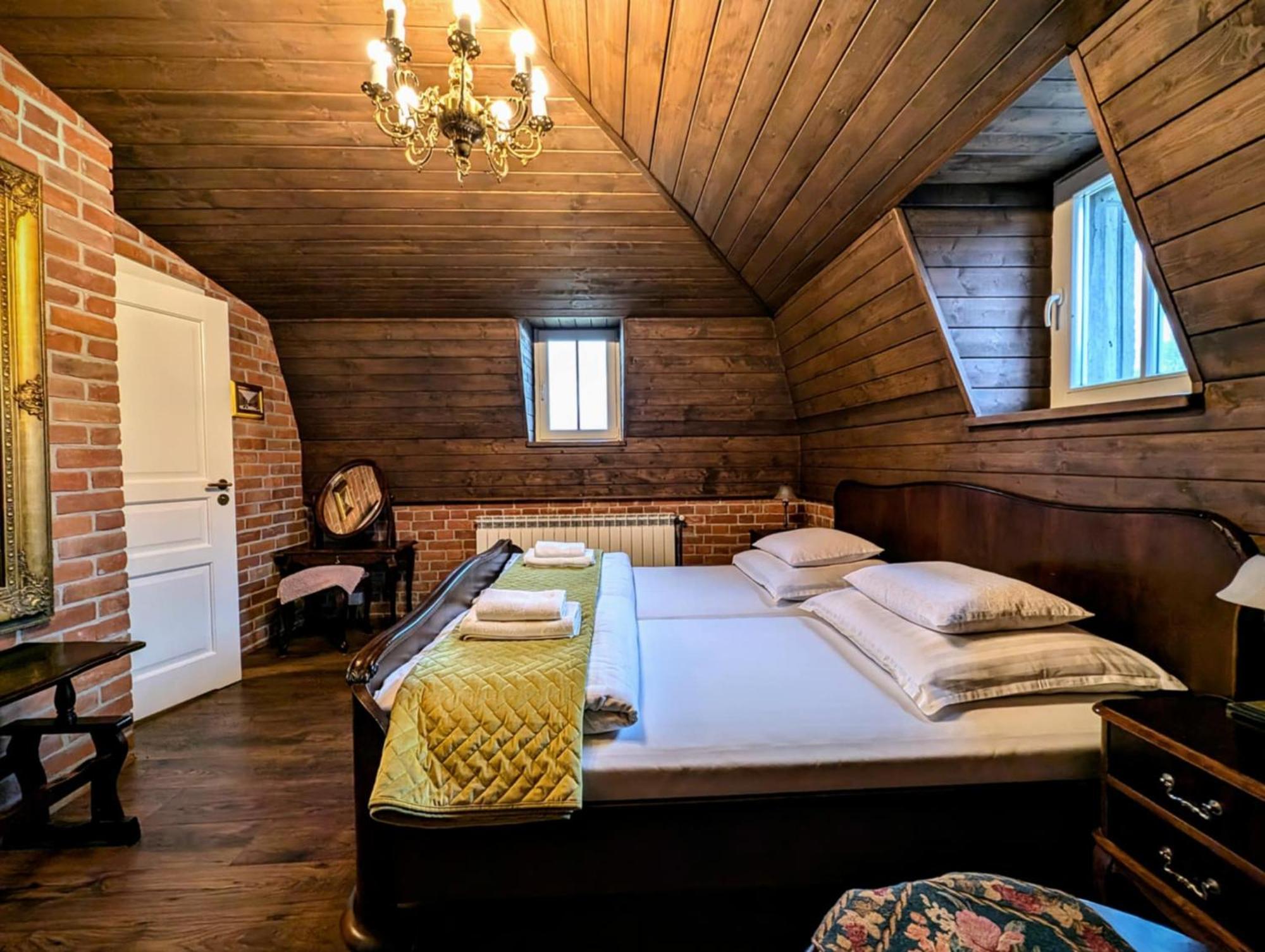 Dworek Atrium Томашув-Любельский Экстерьер фото
